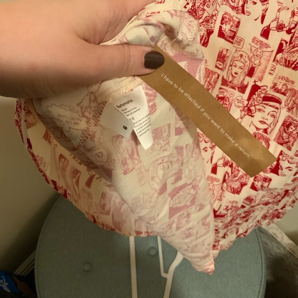 NWT Reformation Monaco dress in Red Cartoon Sz 6 - Picture 4 of 4